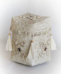 Caja blanco roto