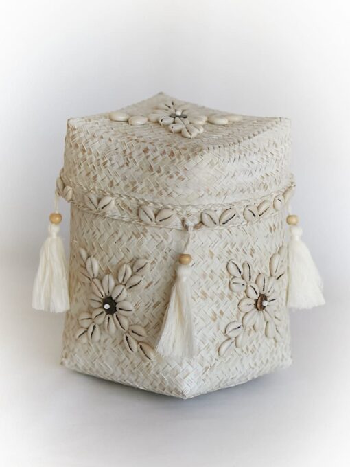 Caja blanco roto