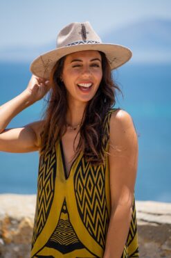 Sombrero YAEL arena