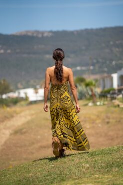 Vestido Namibia open back oliva