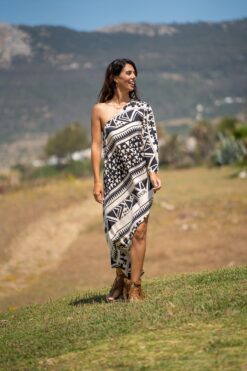 Vestido Azteca asimétrico negro